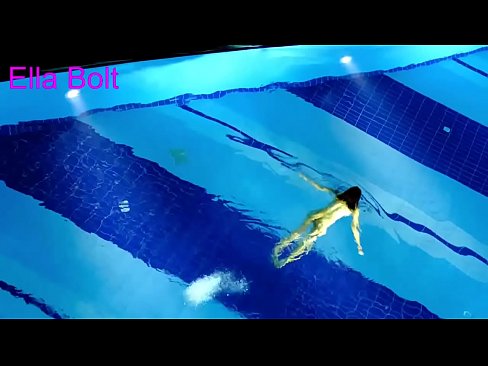 ❤️ Saya tidak boleh berhenti menonton, berambut perang muda ditangkap berenang bogel di kolam peranginan ELLA BOLT ☑ Video lucah pada ms.com-pornzog.ru ﹏