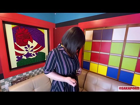 ❤️ Comel Jepun dengan tetek besar melancap dengan alat mainan seks dan mempunyai orgasme. Dia bercakap dalam temu bual tentang pengalaman sialannya. Tetek besar dan faraj berbulu mengerang kuat. Osakaporn ☑ Video lucah pada ms.com-pornzog.ru ﹏